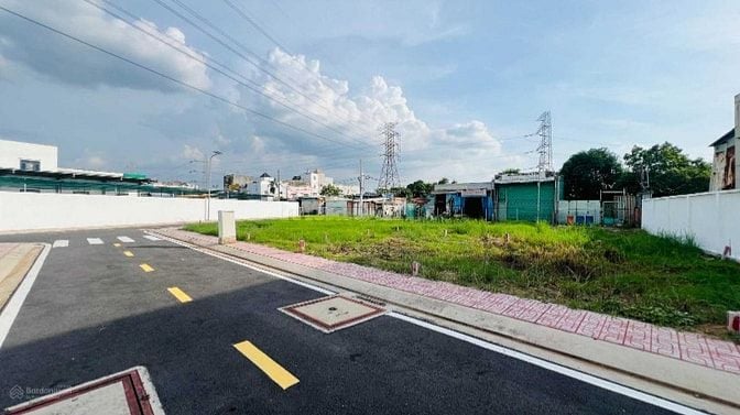 Thanh lý 18 nền đất đường Kinh Dương Vương , An Lạc.Giá 2.8 tỷ /60m2