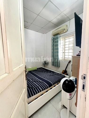 Chỉ 3.85 Tỷ  Nhà 3 Lầu ,3Pn,KDC Hiện Hữu,Trần Xuân Soạn ,Quận 7
