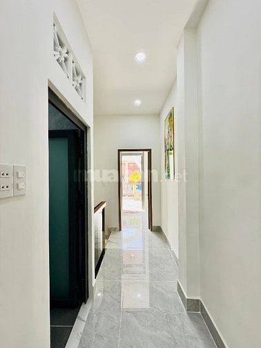 TC 3 Tỷ mua ngay căn nhà 2 tầng ngay Thùy Trâm, BT. DT: 52.5m2. Hẻm 5m