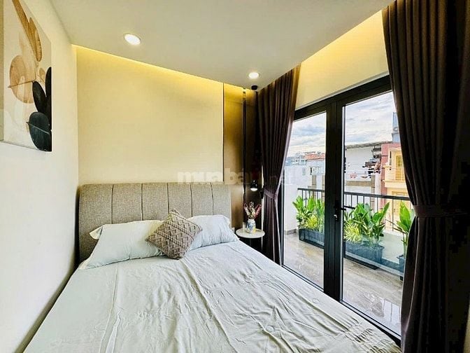 Nhà 4 Lầu Tuyệt đẹp Mặt tiền đường Nguyễn Khuyến, P12, Q.Bình Thạnh.