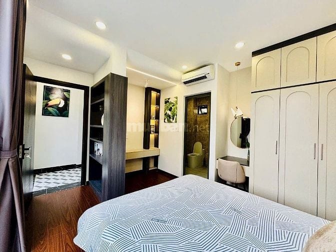 Nhà 4 Lầu Tuyệt đẹp Mặt tiền đường Nguyễn Khuyến, P12, Q.Bình Thạnh.