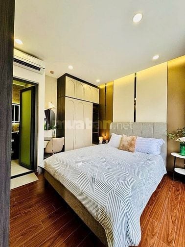Nhà 4 Lầu Tuyệt đẹp Mặt tiền đường Nguyễn Khuyến, P12, Q.Bình Thạnh.
