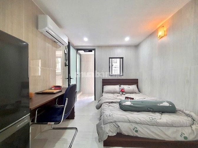Bán gấp nhà mặt tiền Quận 5 DT 5,2m x 20m 6 Tầng giá 25 tỷ