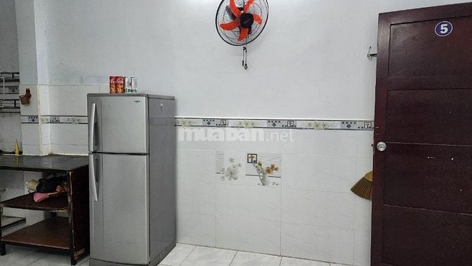 🔑 PHÒNG 18M² –  ĐỦ TIỆN NGHI, RIÊNG TƯ, CÓ MÁY LẠNH , GIÁ CHỈ 3,3 TR
