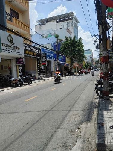🔑 PHÒNG 18M² –  ĐỦ TIỆN NGHI, RIÊNG TƯ, CÓ MÁY LẠNH , GIÁ CHỈ 3,3 TR