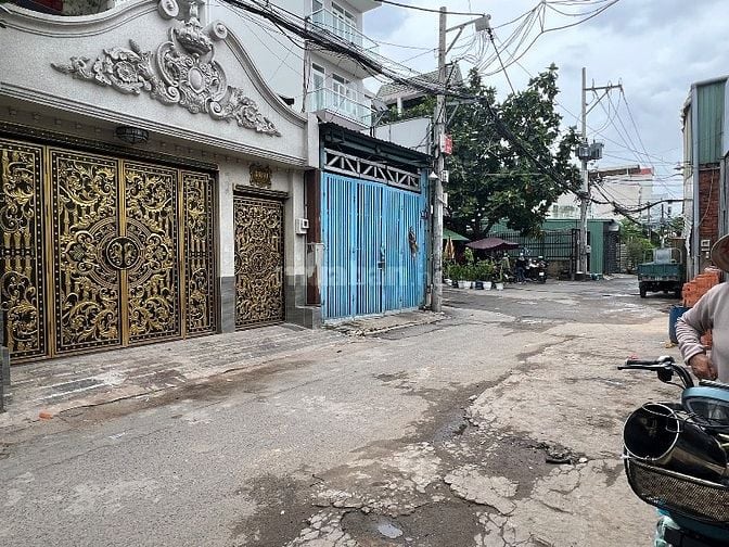 Siêu phẩm DT:5x19m 5 Lầu THANG MÁY hẻm 8m Nguyễn Văn Khối, P8, Q.G