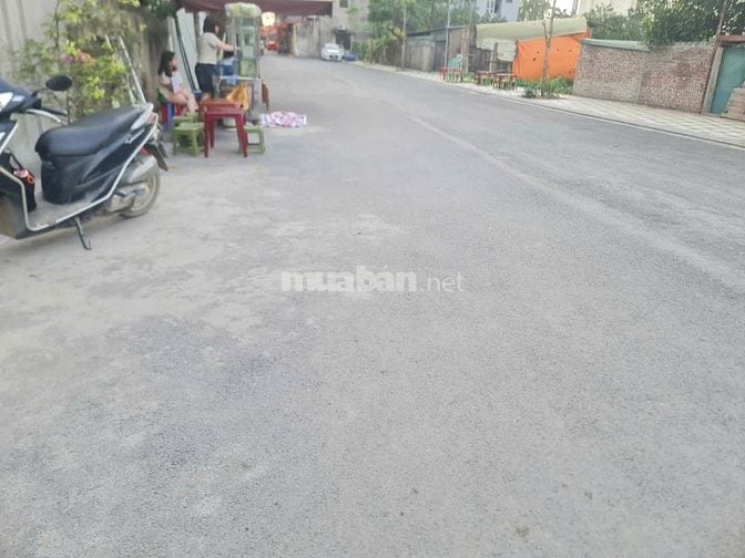 CHỦ CẦN TIỀN BÁN GẤP 250M ĐẤT ĐẸP THÔN ĐÔNG  VIỆT HÙNG  ĐÔNG ANH