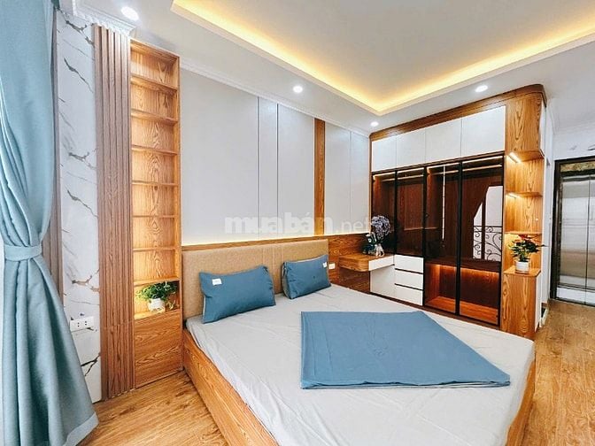 Đẳng cấp 5*! căn nhà duy nhất 31m2 x6 tầng có thang máy phố Định Công 
