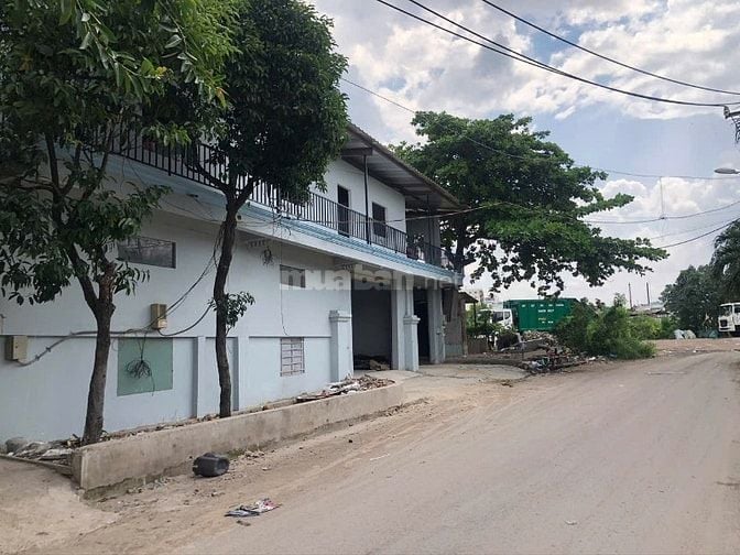 Cho Thuê Kho Góc 2MT View Sông 221/ Phan Huy Ích,P14 Gò Vấp_DT:1.250m2
