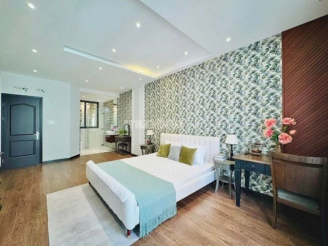 Xoay vốn bán gấp DT 49m2 giá 2 tỷ 750 triệu Hoàng Hoa Thám, Bình Thạnh