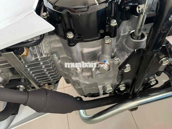 Wave 125i trắng đỏ siêu hiếm 2022 đi 20km