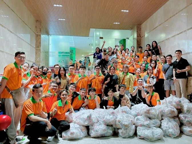Tuyển 4 nhân viên chăm sóc khách hàng lương 10 triệu làm ở Tân Bình