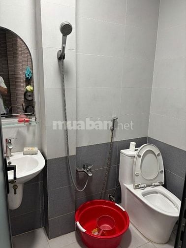 Nhà cho thuê an ninh , sạch sẽ 