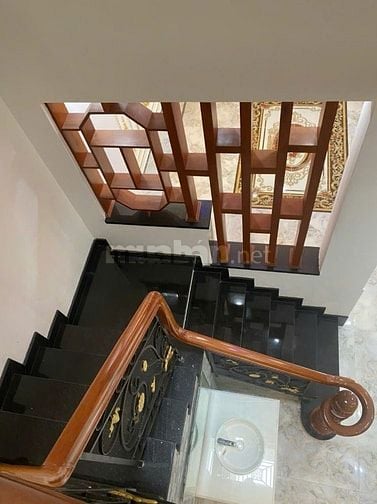 Cho thuê nhà 1/20 ĐHT 10B, P. Đông Hưng Thuận, Quận 12, nhà rất mới
