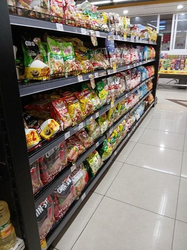 Cửa hàng tiện lợi 24h cần tuyển nhân viên bán hàng