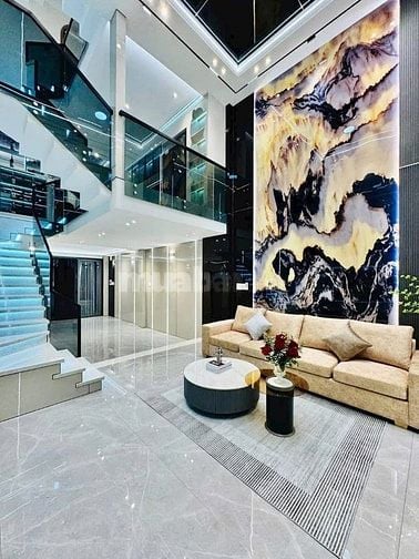 Đi nước ngoài định cư bán gấp nhà ở đường Lý Chính Thắng, phường 9, qu