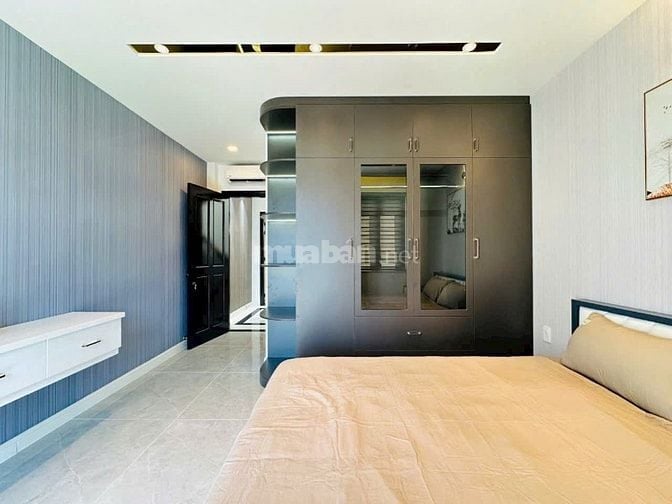 Chủ gửi bán căn 68m2 Nguyễn Đình Chiểu xây 1 trệt 2 lầu. Hẻm 5m, SHR