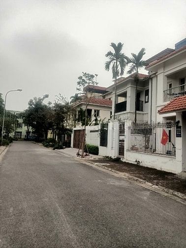 Bán nhà vườn GD2 tại khu đô thị Vĩnh Hoàng, dt 115m2 nhà 3.5 tầng đẹp