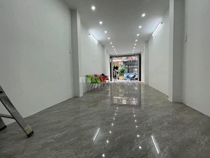 Giảm giá bán gấp nhà mặt tiền Lê Văn Sỹ Q3, 4x15, 5 tầng, 26 tỷ 