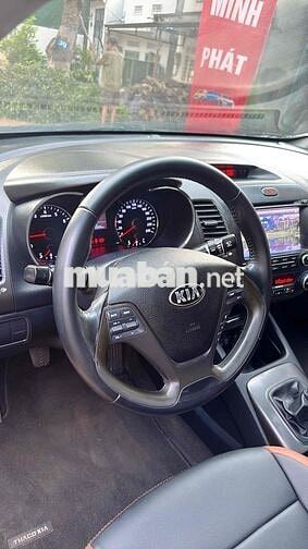 Kia K3 2015 1.6 MT - 80000 km