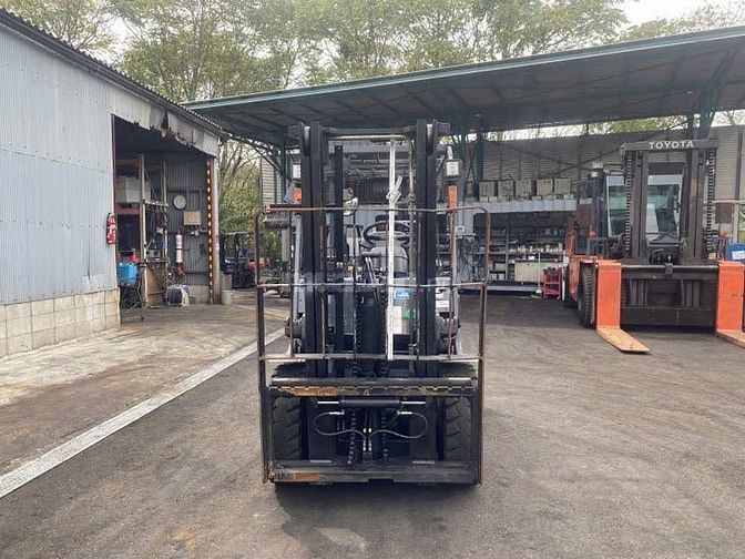 Bán Nâng Điện Ngồi Lái UNICARRIERS 3 Tấn Nhật Bản
