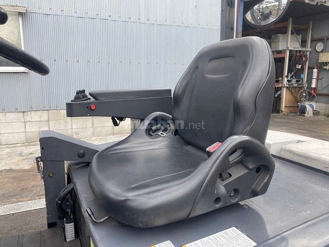 Bán Nâng Điện Ngồi Lái UNICARRIERS 3 Tấn Nhật Bản