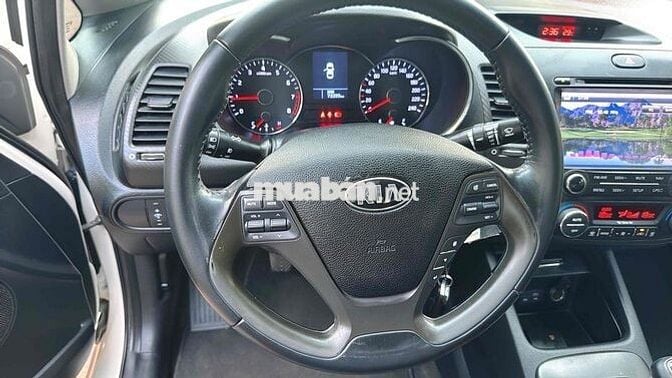 Kia K3 2015 1.6 MT - 80000 km