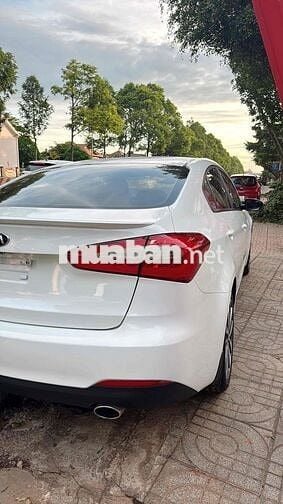 Kia K3 2015 1.6 MT - 80000 km