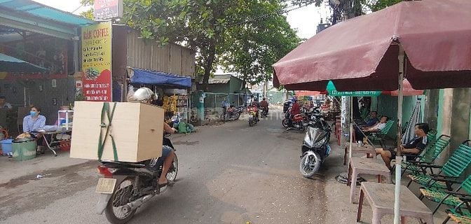 Nhà góc 2 MT đường nhựa, nở hậu 2 mặt. Sổ hồng 331m2 đất, thổ cư 243m2