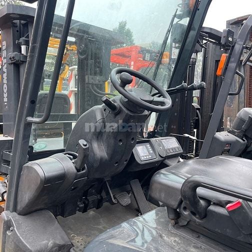 Bán Xe Nâng Điện Ngồi Lái KOMATSU 3 Tấn Nhật Bản