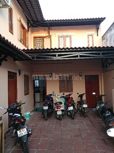 Nhà góc 2 MT đường nhựa, nở hậu 2 mặt. Sổ hồng 331m2 đất, thổ cư 243m2