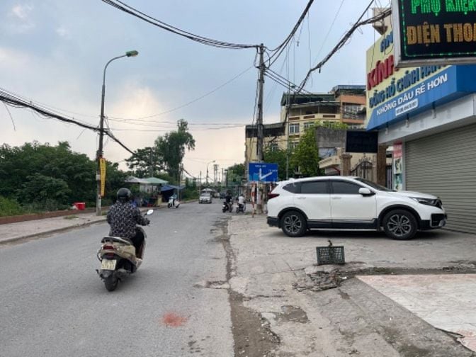 Bán nhà mặt đường Ngũ hiệp,DT 82 m2, SĐCC,thuận lợi kinh doanh 