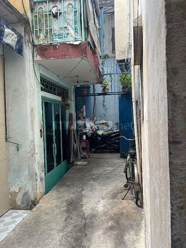 Chia gia sản cho con nên chính chủ cần bán nhà đường Nguyễn Khoái.