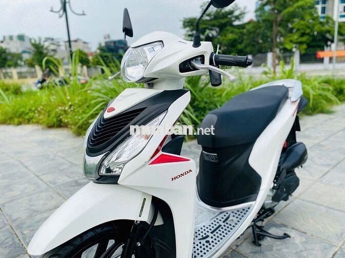 HONDA VISION TRẮNG ĐỎ XE NGUYÊN BẢN 2021