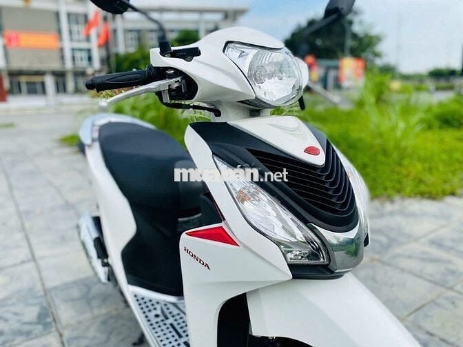 HONDA VISION TRẮNG ĐỎ XE NGUYÊN BẢN 2021