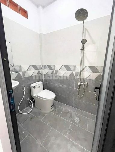 Nhà mới xây DT 3x10m, SHR, ngay Hồ Văn Long, giá 1 tỷ 850 còn TL