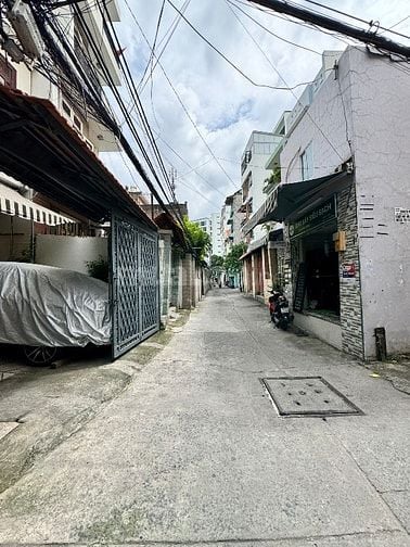 Xe hơi đỗ cửa, 52m2(4x13m) 3 tầng 3PN, D5 Ung Văn Khiêm Bình Thạnh