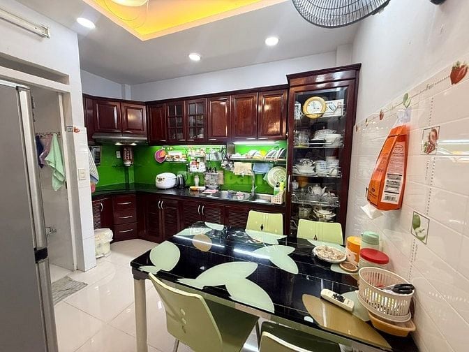 Hàng hiếm khu vip Vĩnh Hội - bán gấp mặt tiền đường số, quận 4-4 tầng