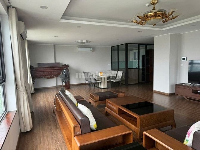 Chính chủ cần bán gấp căn 2 ngủ chung cư HDI Tây Hồ full nội thất giá 