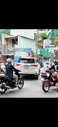 Sang nhượng lại HĐ thuê nhà bán thuốc tây ngã ba đường 7A Thành Thái