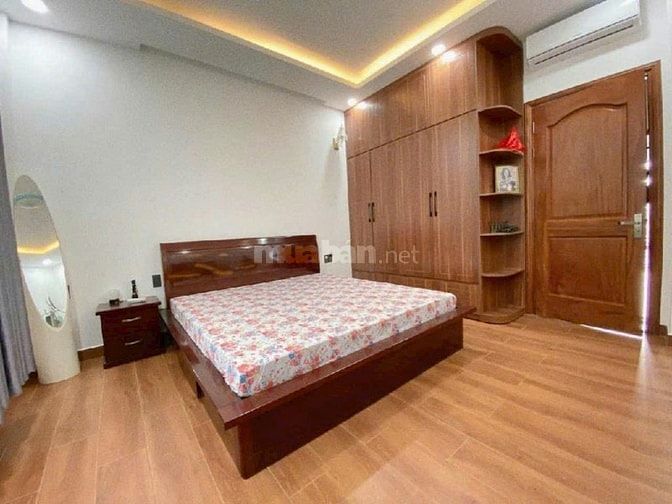 Bán Biệt Thự, 5x22m, 4 tầng, 13,5 tỷ, sát MT Phạm Văn Bạch
