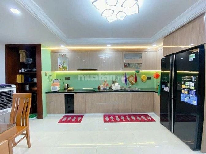 Bán Biệt Thự, 5x22m, 4 tầng, 13,5 tỷ, sát MT Phạm Văn Bạch