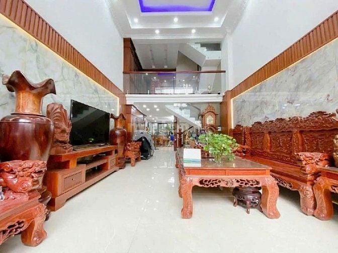 Bán Biệt Thự, 5x22m, 4 tầng, 13,5 tỷ, sát MT Phạm Văn Bạch