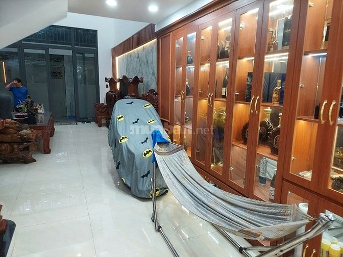 Bán Biệt Thự, 5x22m, 4 tầng, 13,5 tỷ, sát MT Phạm Văn Bạch