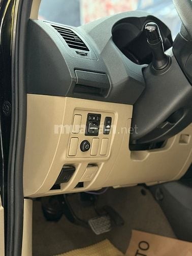 TOYOTA FORTUNER 2.7V 4x2 - MODEL 12/2016