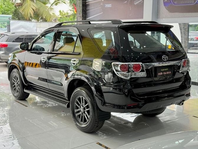 TOYOTA FORTUNER 2.7V 4x2 - MODEL 12/2016