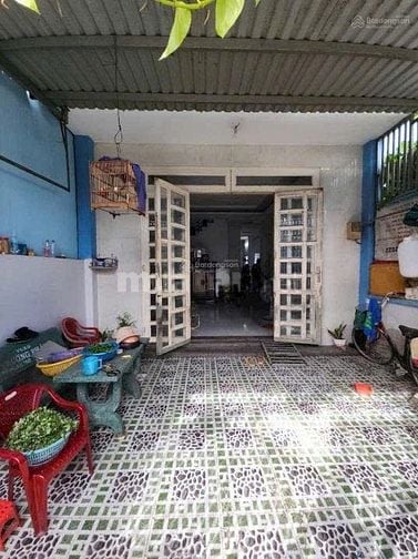 cần bán căn nhà 78m2 ở đường Lê Lợi - Hóc Môn giá 980 triệu.