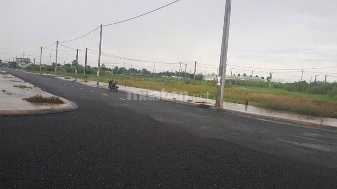 Cần tiền bán gấp nền đất thổ  cư chợ An Phú Thuận