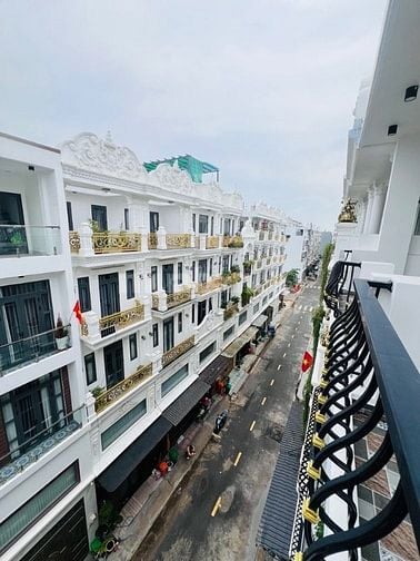 🎯 NHÀ ĐẸP 5 TẦNG – HẺM 10M XE HƠI NGỦ TRONG NHÀ – PHÂN LÔ ĐỒNG BỘ 