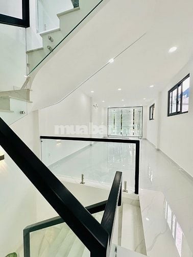 Cho thuê nhà 2 mặt tiền 69B đường D5, Phường 25, Quận Bình Thạnh